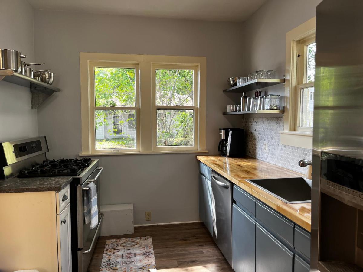 Southern Charm In Lakeland Exterior photo